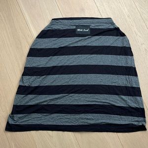 Milk Snob cover, black and grey striped
